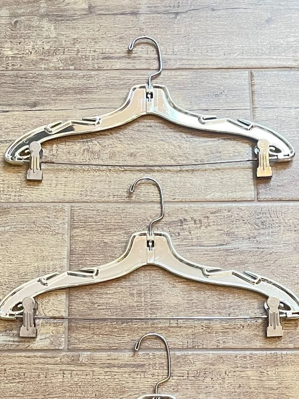 Suit Hangers Set of 4 Metallic Silver Chrome Jacket Top Pants Skirt Display